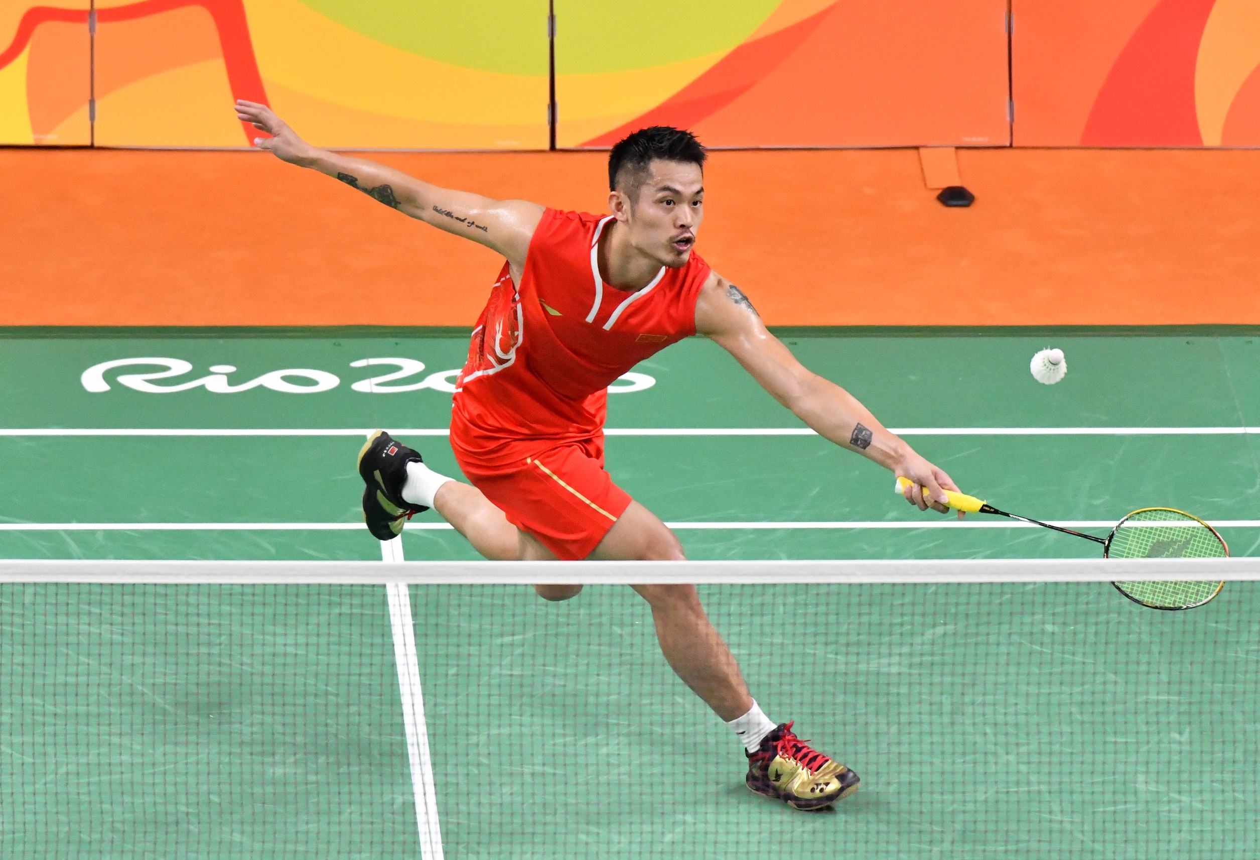 包含泰国羽毛球队逆转印尼羽毛球队，林丹一己之力扛起全队的词条