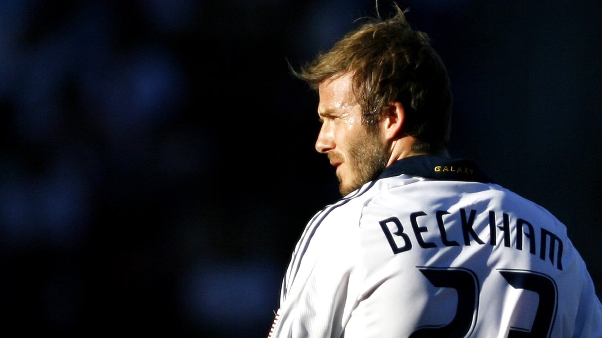 赛道与绿茵的跨界交响，维尼修斯F1街道赛接管与南非橄榄球硬仗破罗马